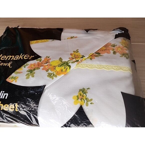 Tastemaker by Mohawk, no iron percale double/FULL fitted sheet Yellow floral - Picture 2 of 8